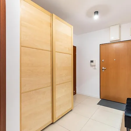 Superapart Wilanowska 7, 